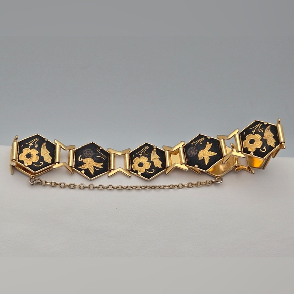 Vintage Gold Tone Damascene Bracelet Floral Bird Panels Safety Chain - Picture 3 of 17